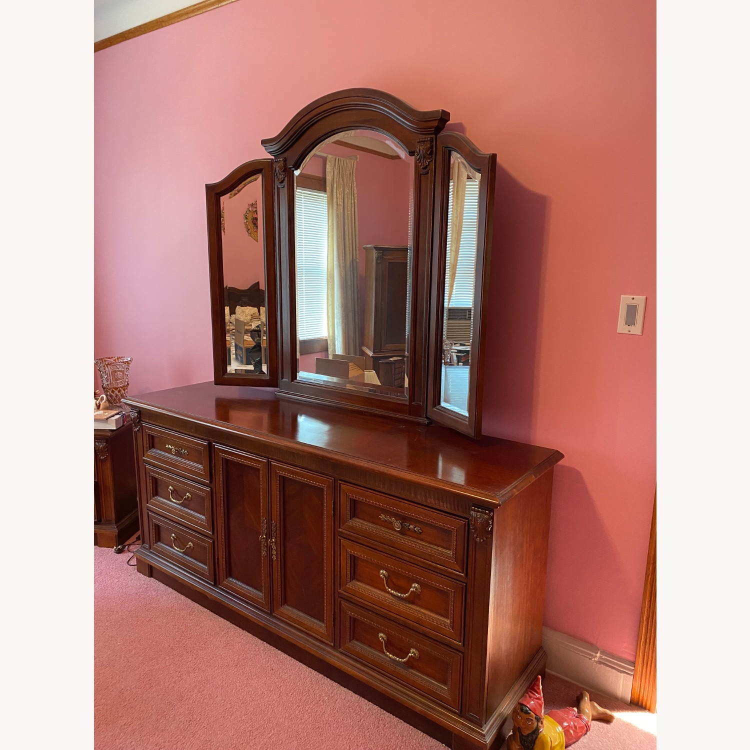 Vintage Stanley Dresser with Trifold Mirror - image-1