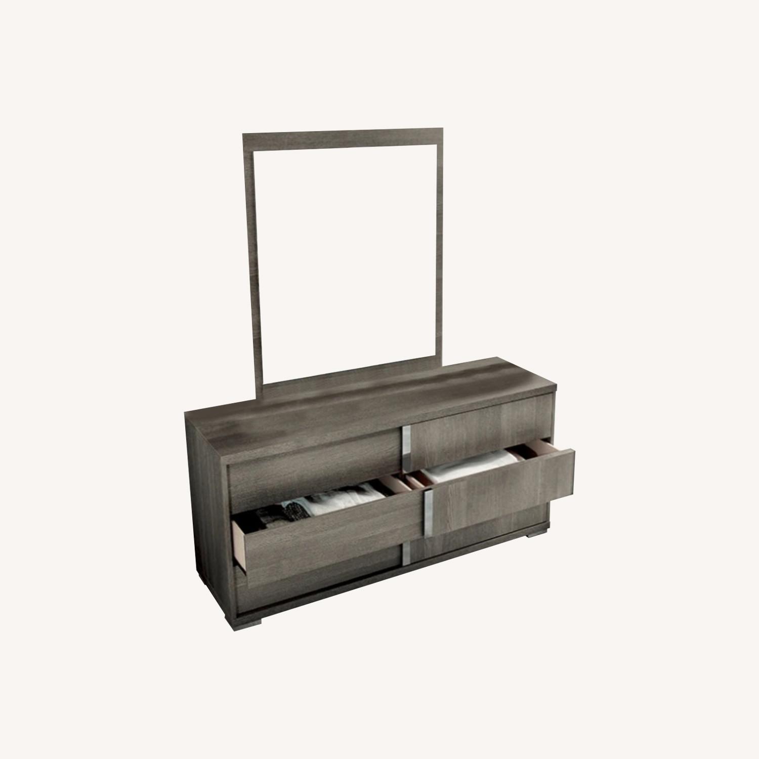 Modern Tivoli Dresser with Mirror - image-0