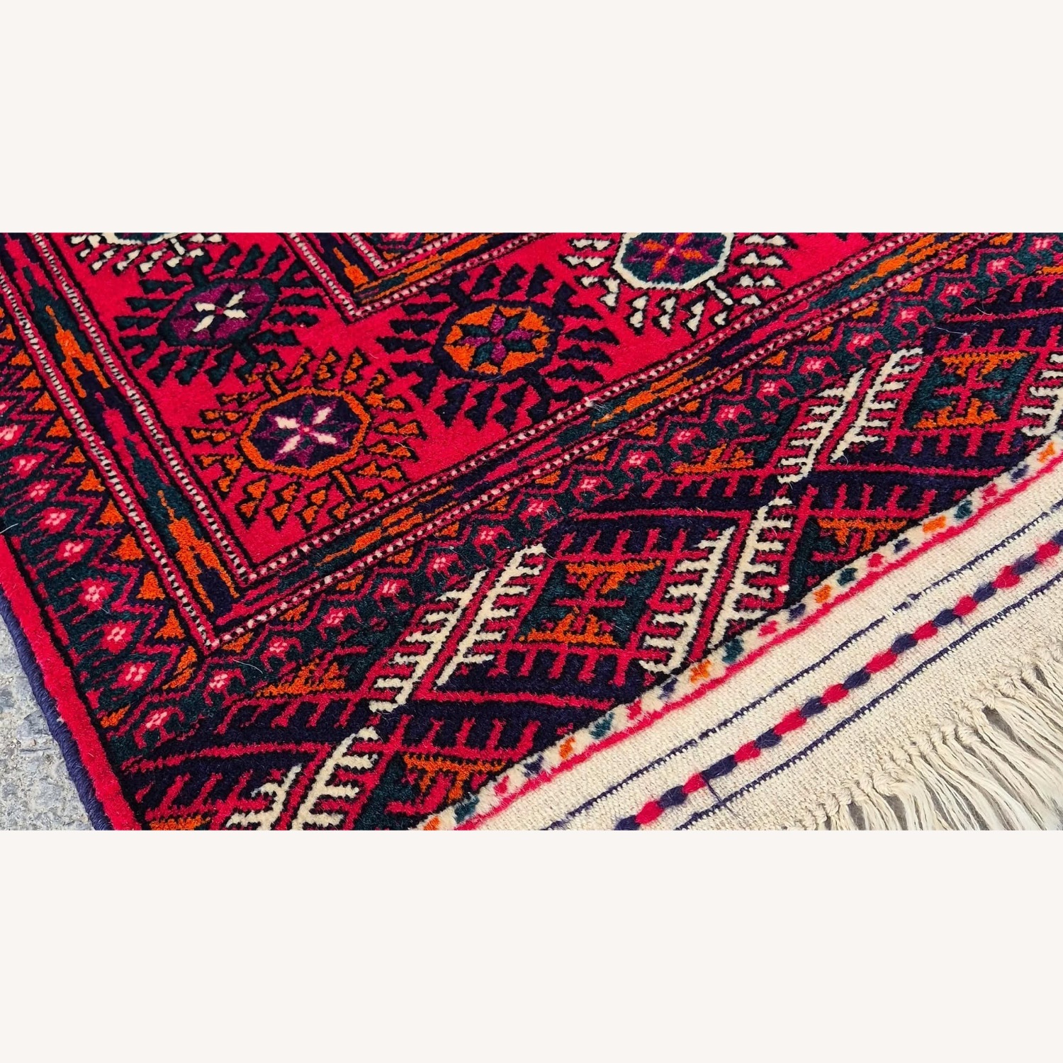 Hand-Knotted Bokhara Oriental Rug Medallion Style - image-5