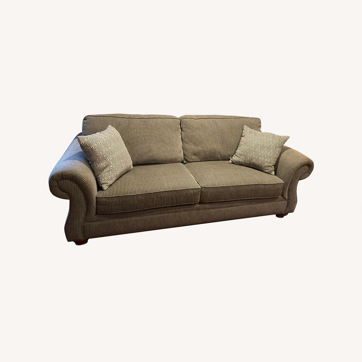 Broyhill Queen Sleeper Couch - image-0