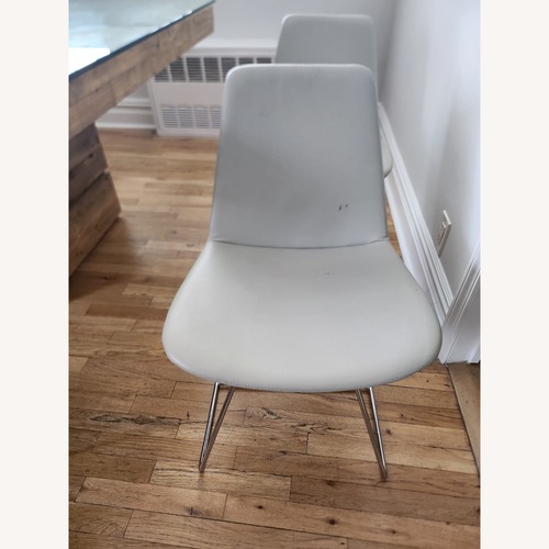 Used Soho Concept Eiffel Chair White (set of 8) for sale on AptDeco