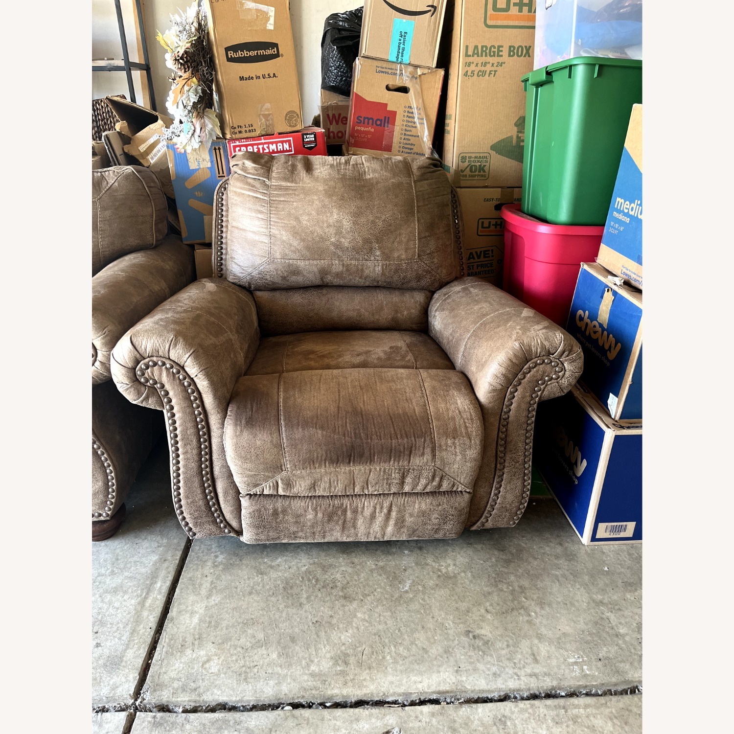 Larkinhurst Manual Rocker Recliner - image-1