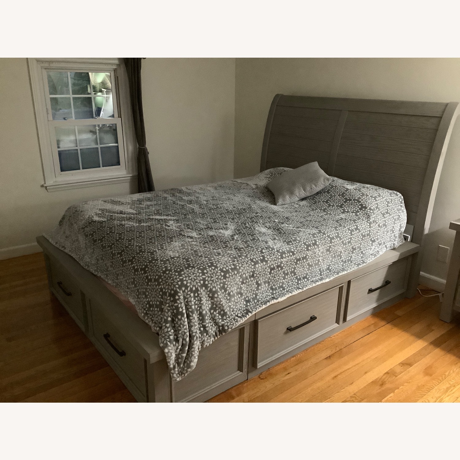 Hudson Grey Storage Bed - image-2
