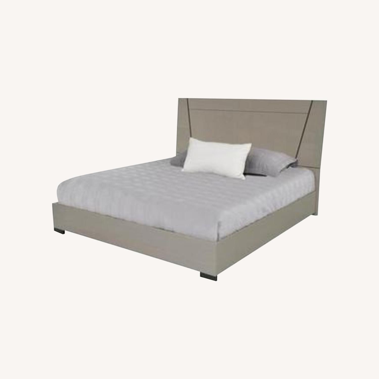 Mont Blanc Gray Queen Headboard & Frame - image-0
