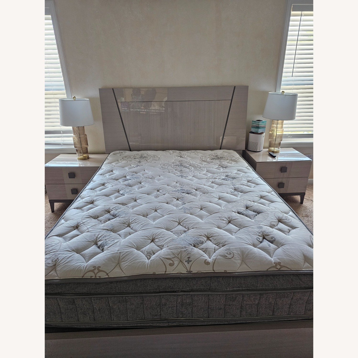 Mont Blanc Gray Queen Headboard & Frame - image-2
