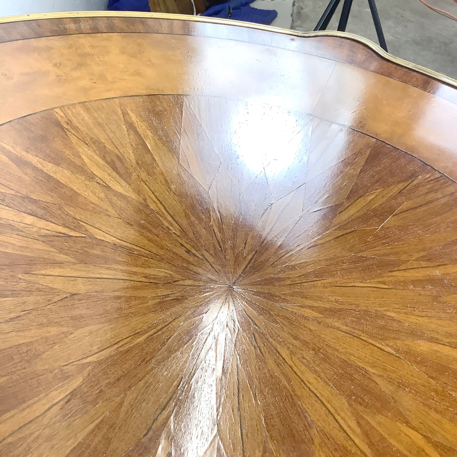 Neoclassical Gueridon Table - image-11