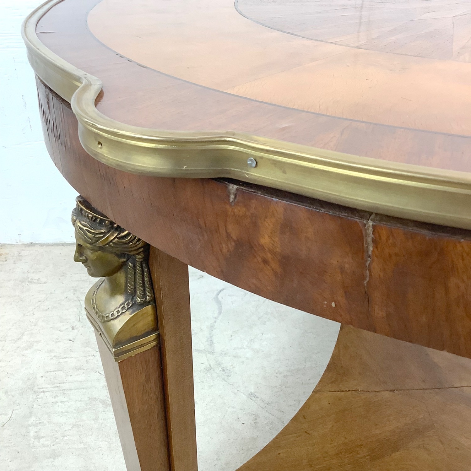 Neoclassical Gueridon Table - image-15