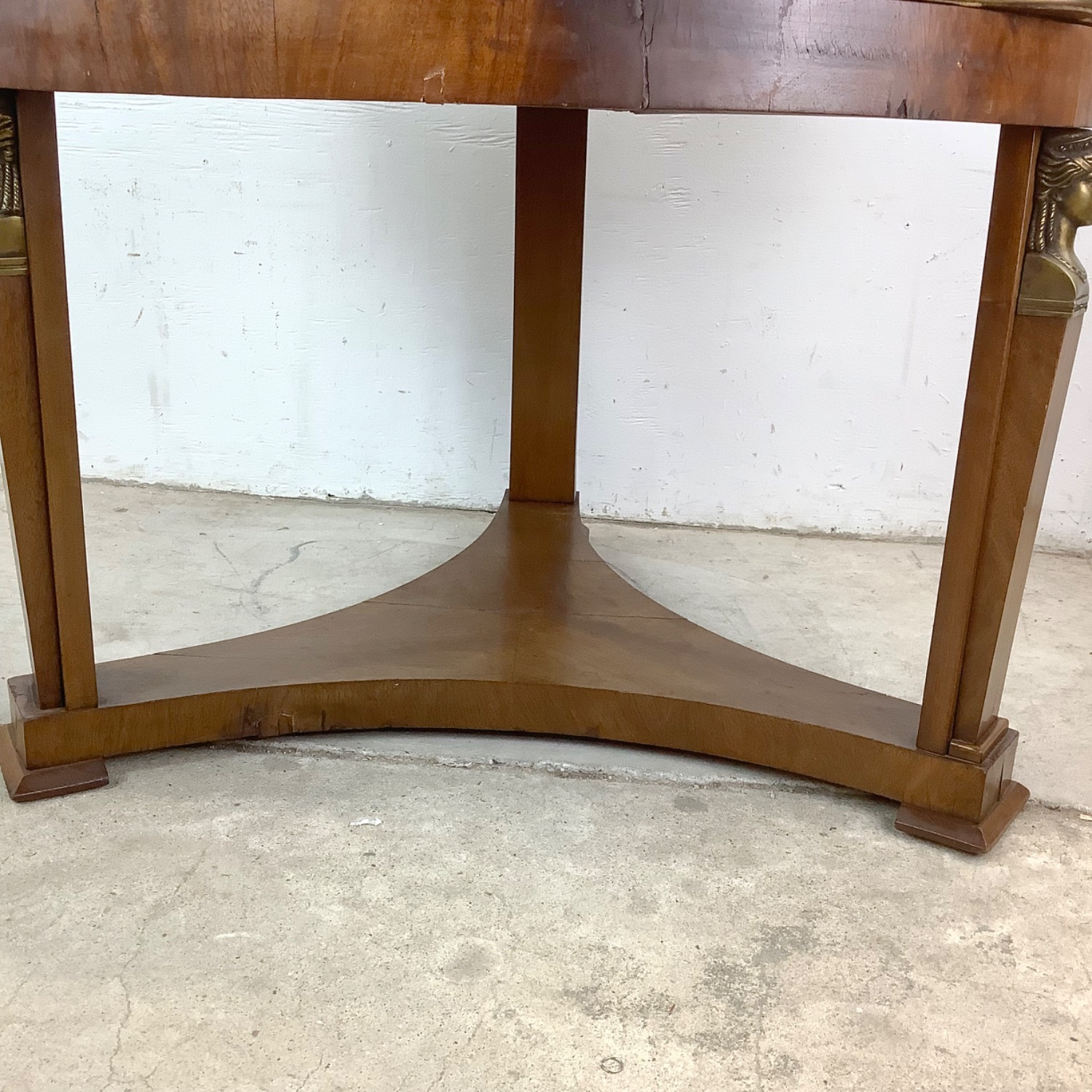 Neoclassical Gueridon Table - image-7