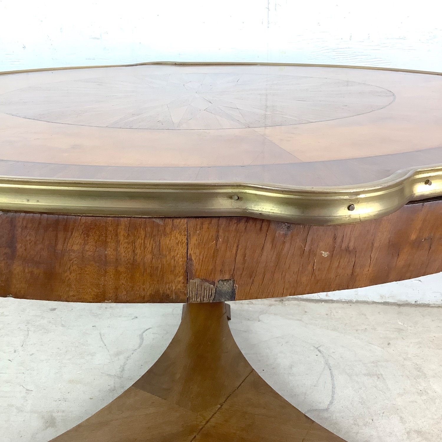 Neoclassical Gueridon Table - image-10