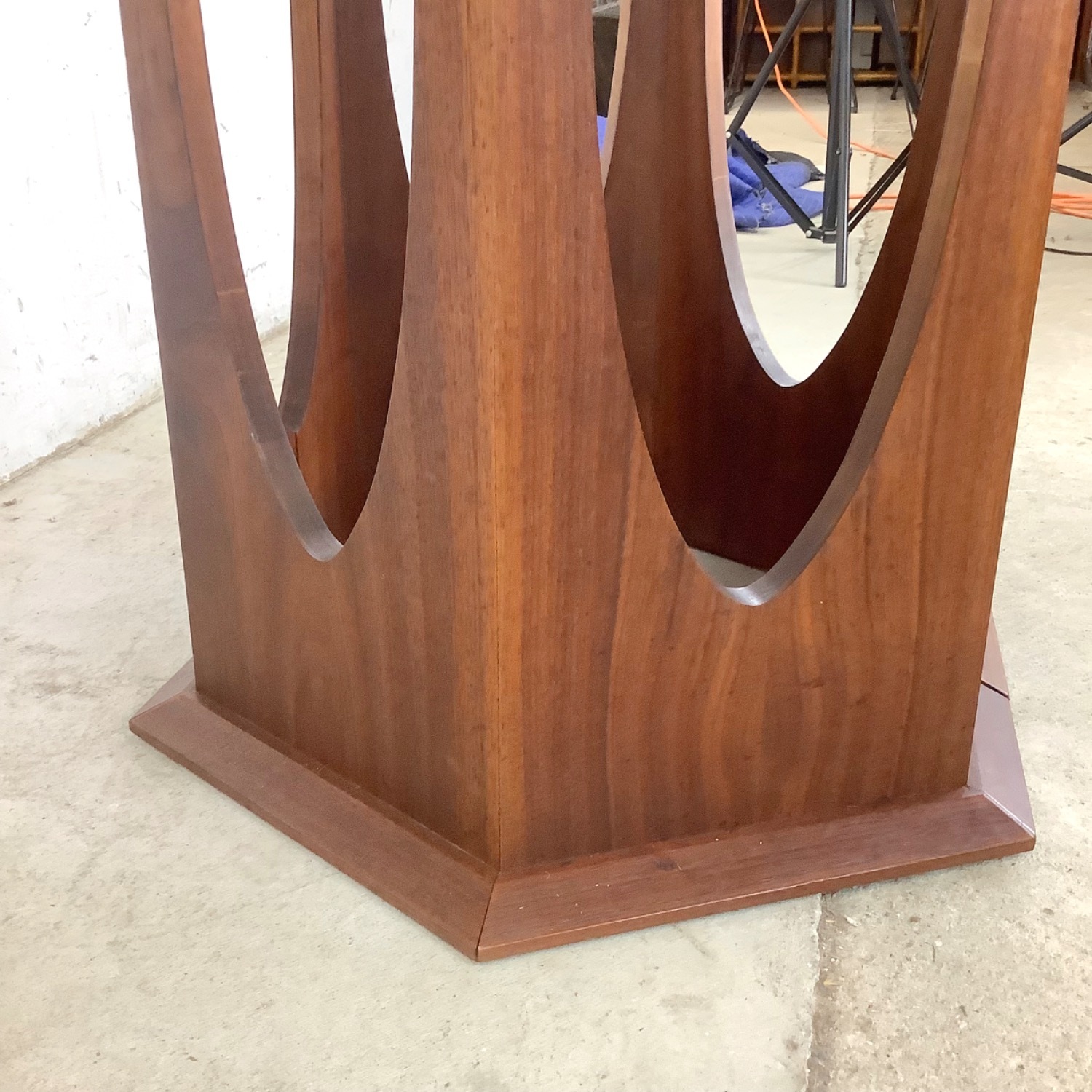 Mid-Century Pedestal Dining Table W Leaves - image-21