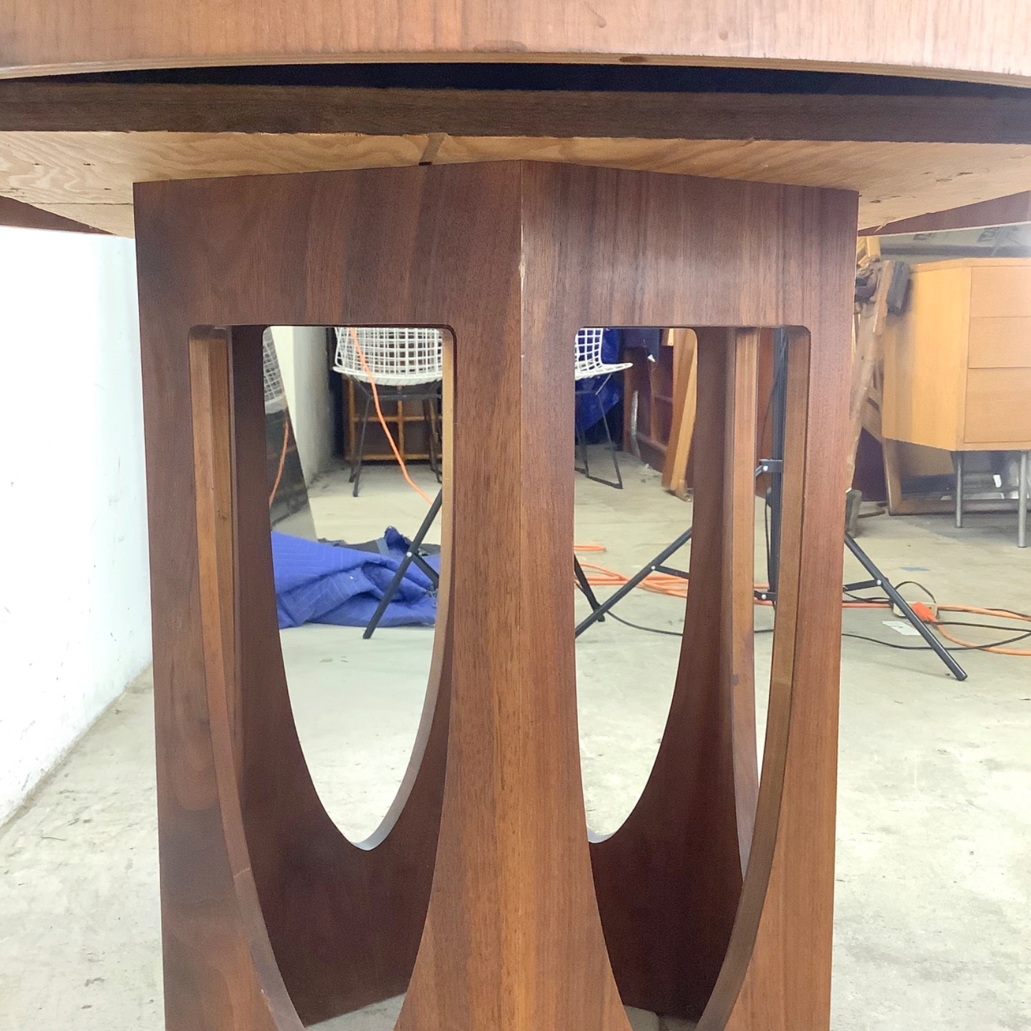 Mid-Century Pedestal Dining Table W Leaves - image-19
