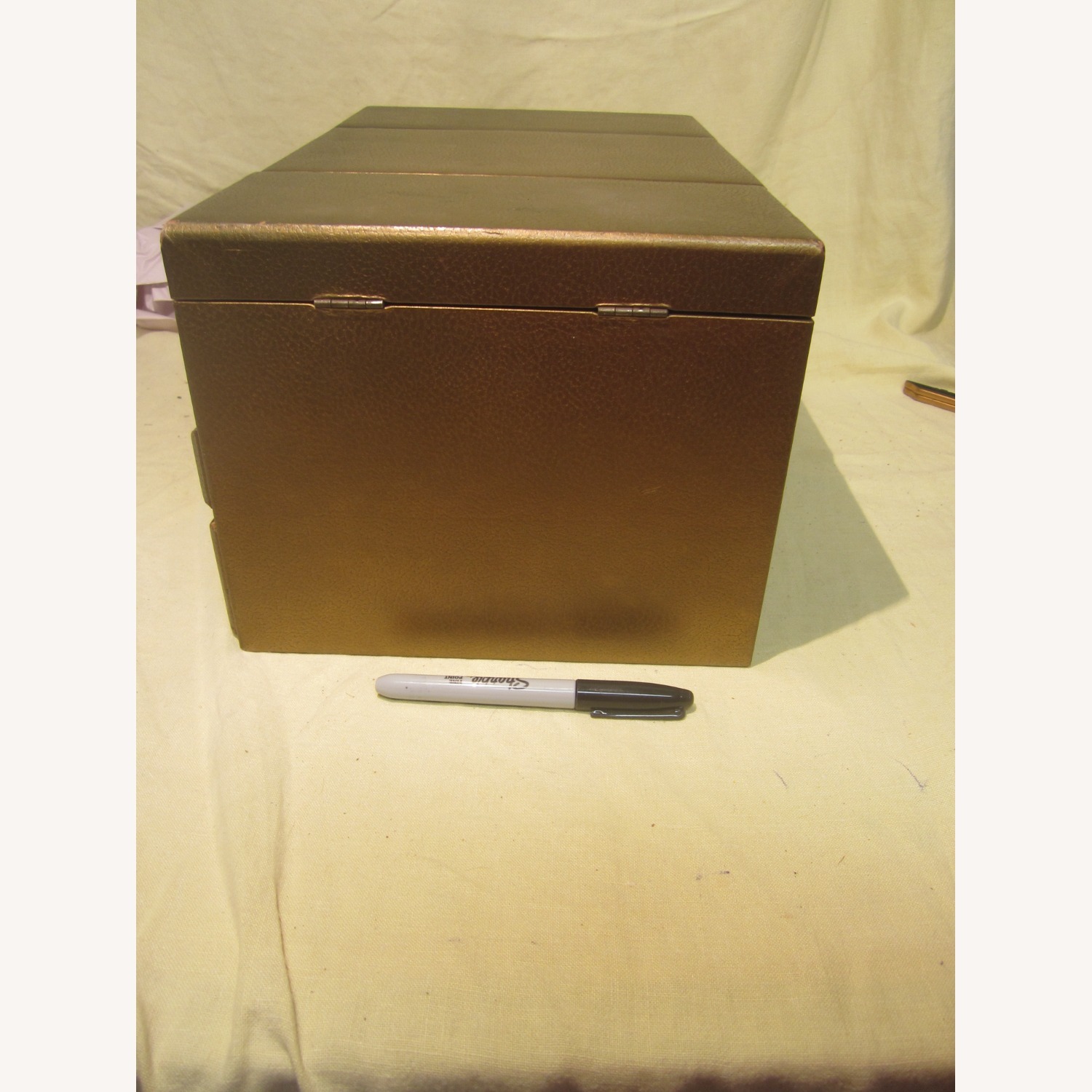 Vintage Jewelry Box - image-7