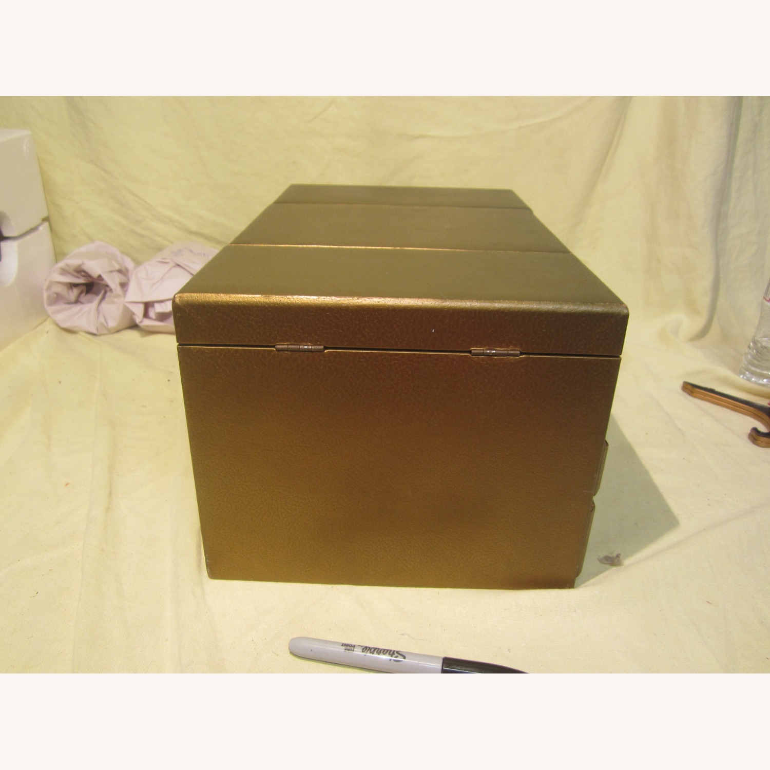 Vintage Jewelry Box - image-9