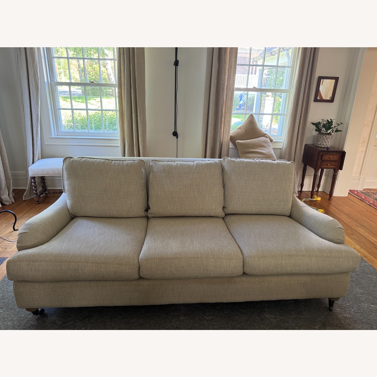 RH English Classic Roll Arm Sofa - image-1