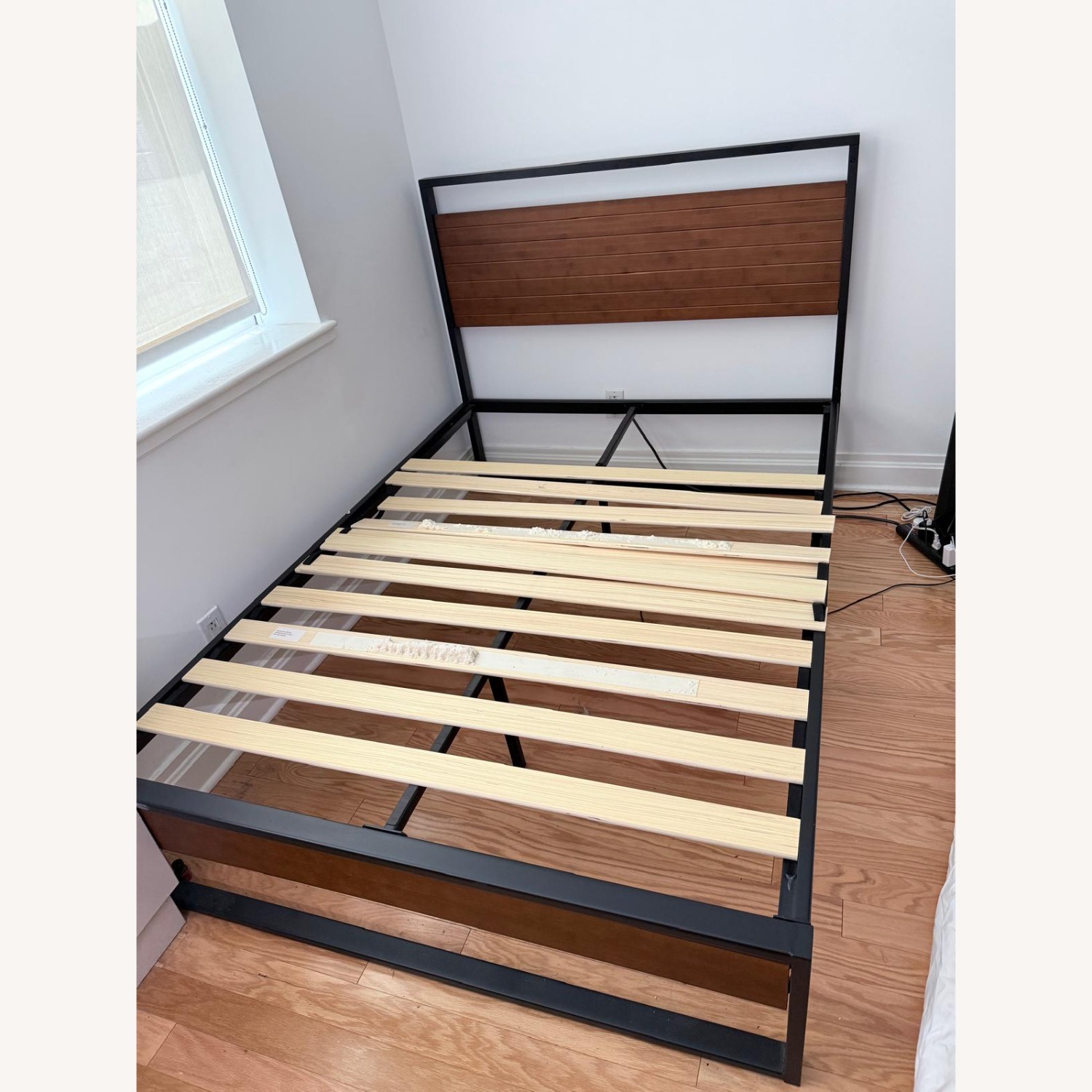 ZINUS Suzanne 44 Inch Full Platform Bed Frame - image-2