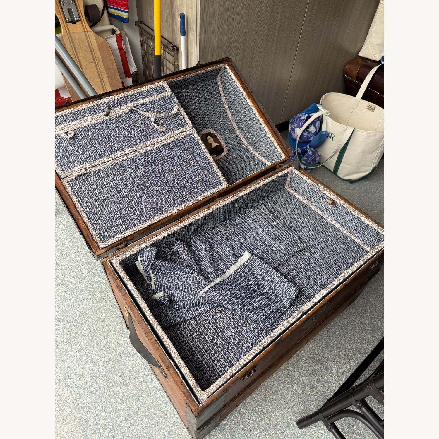 Luxury Hope Chest/Trunk - image-3