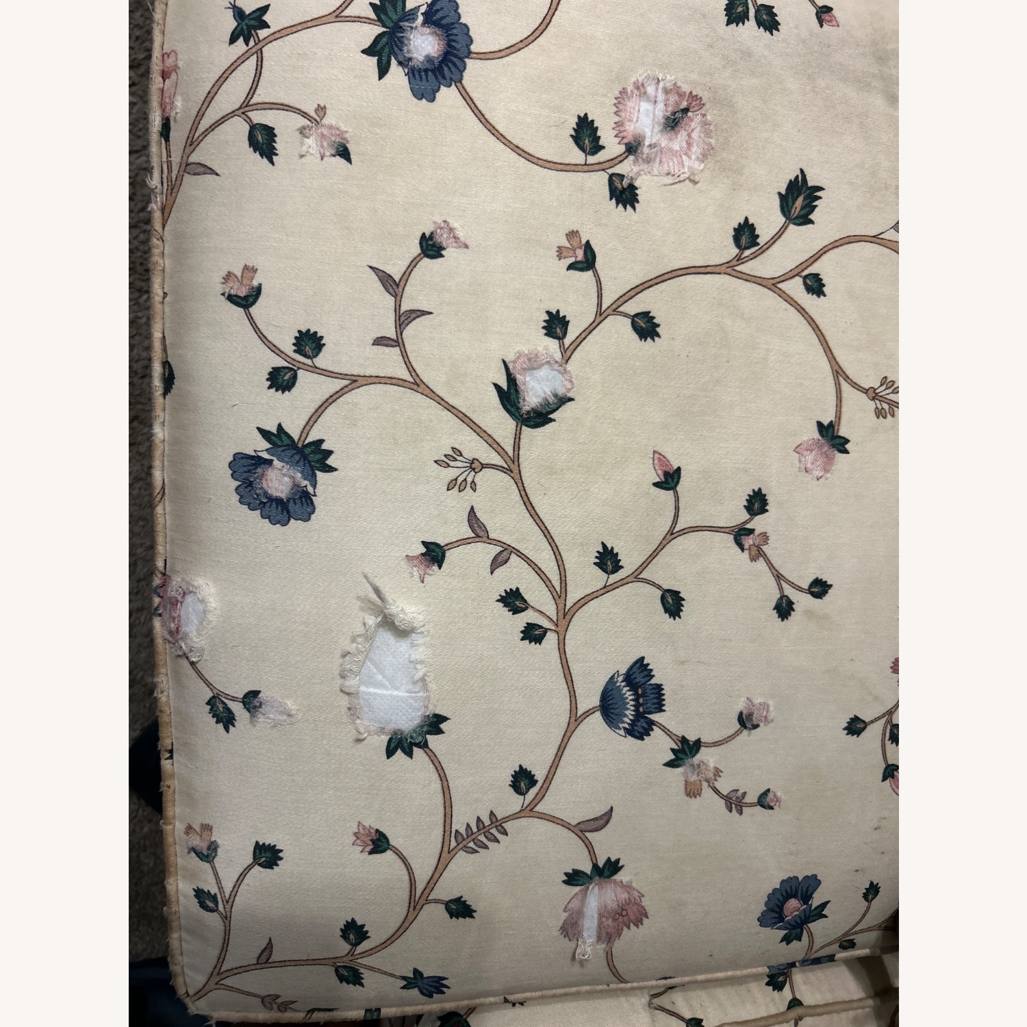 Floral Couch - image-4