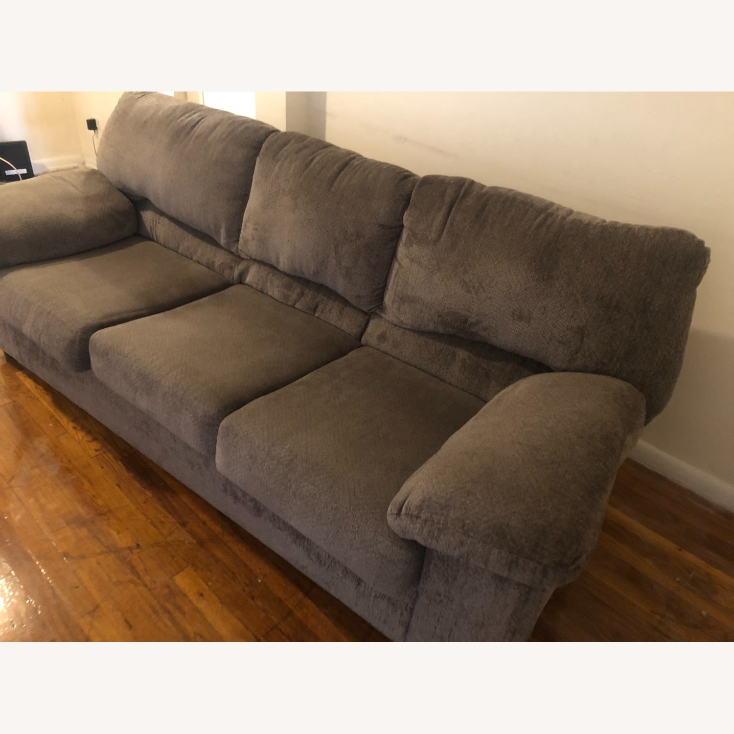  Homey Couch - image-6