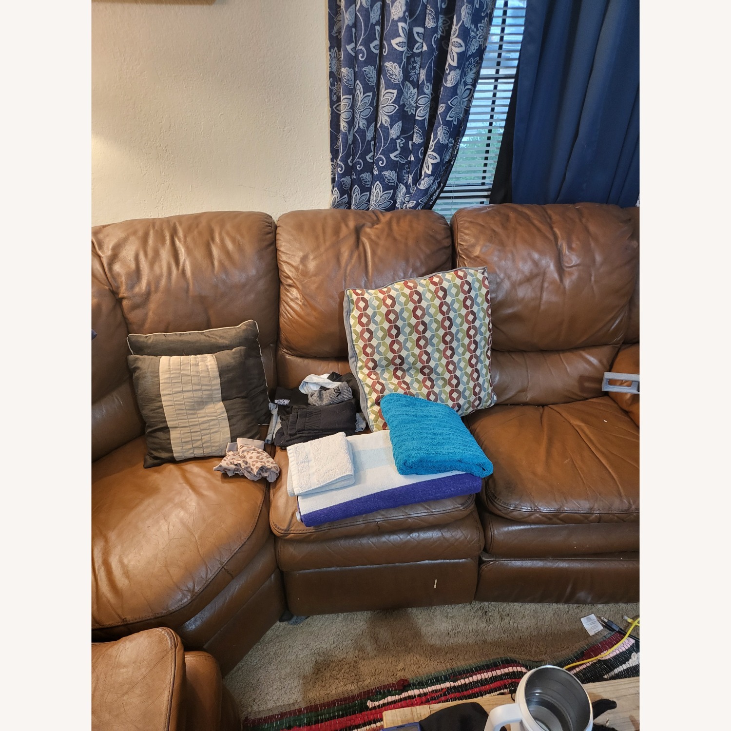 3 Secional Couch - image-3