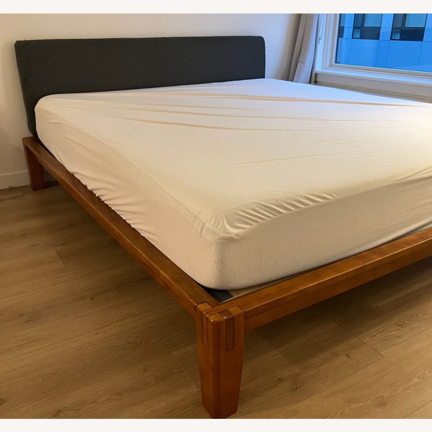 Thuma Cal King Classic Bed + Pillowboard - image-1