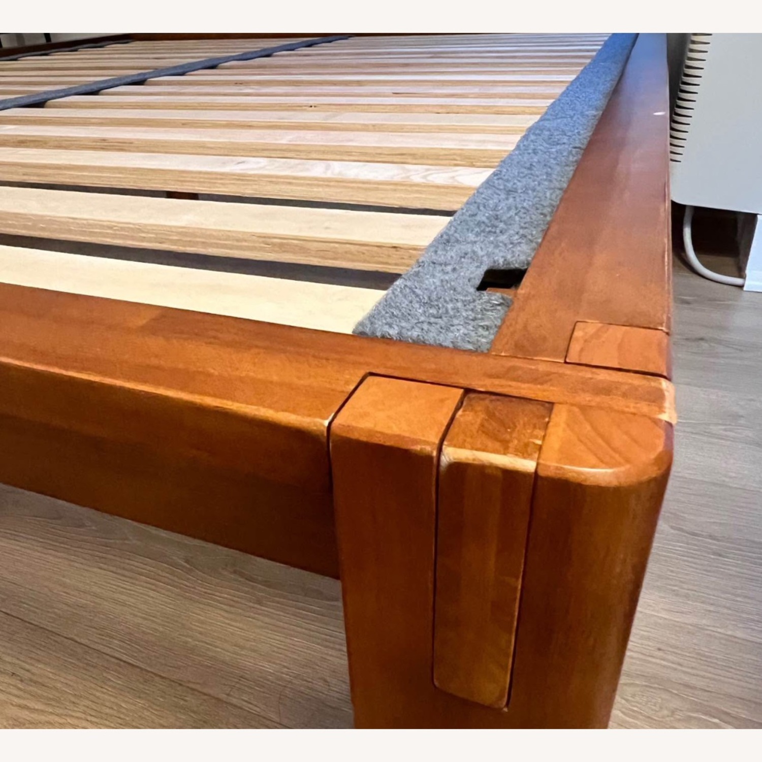 Thuma Cal King Classic Bed + Pillowboard - image-6