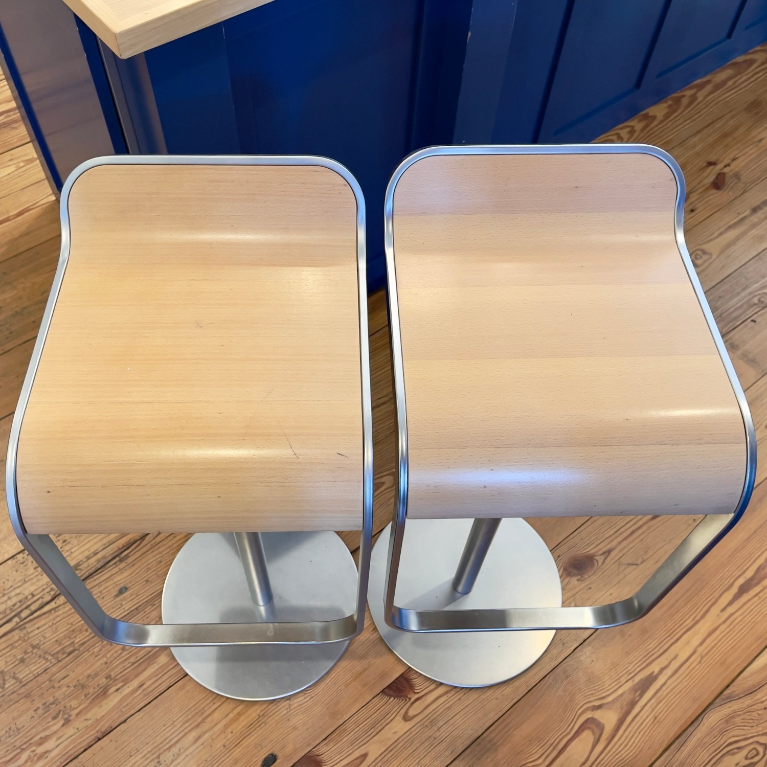 Set of 4 LEM Adjustable Piston Stools  - image-5