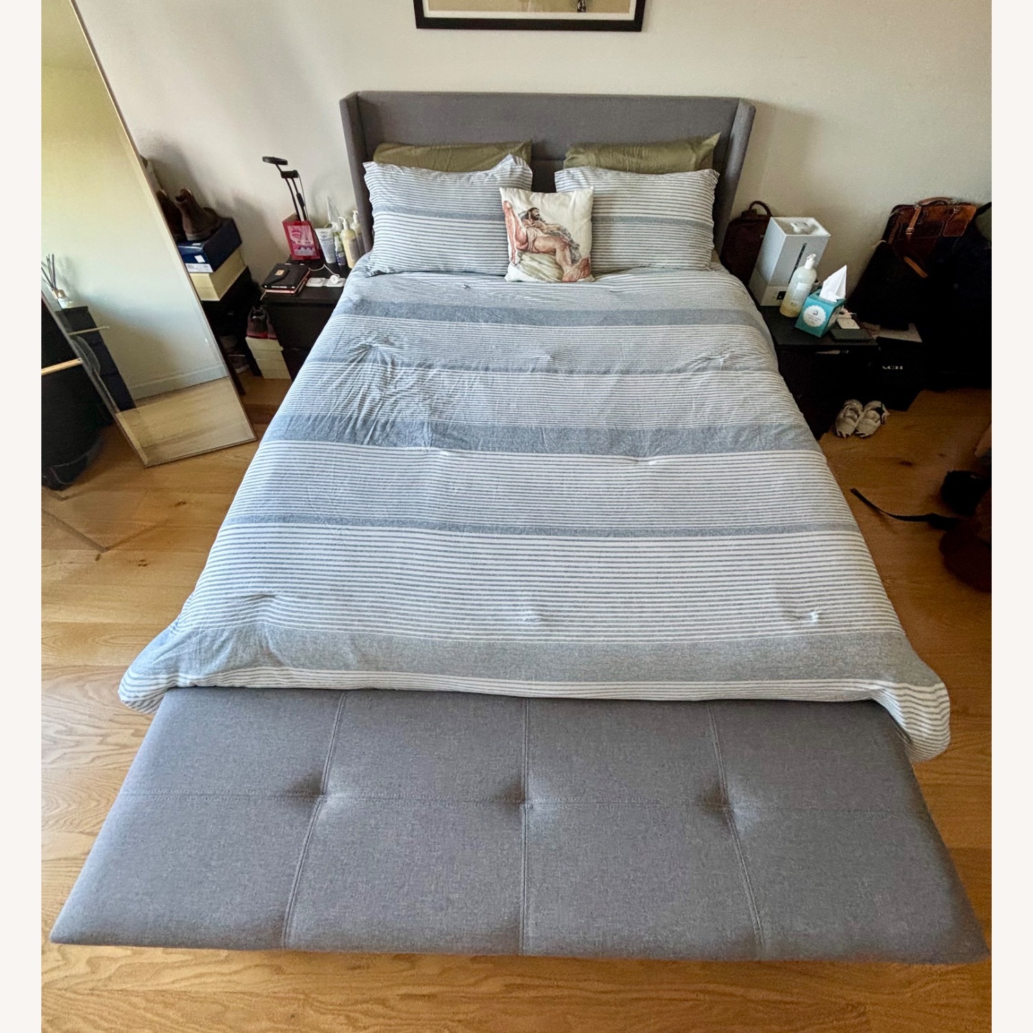 Queen Size Upholstered Bed with Storage Ottoman - image-4