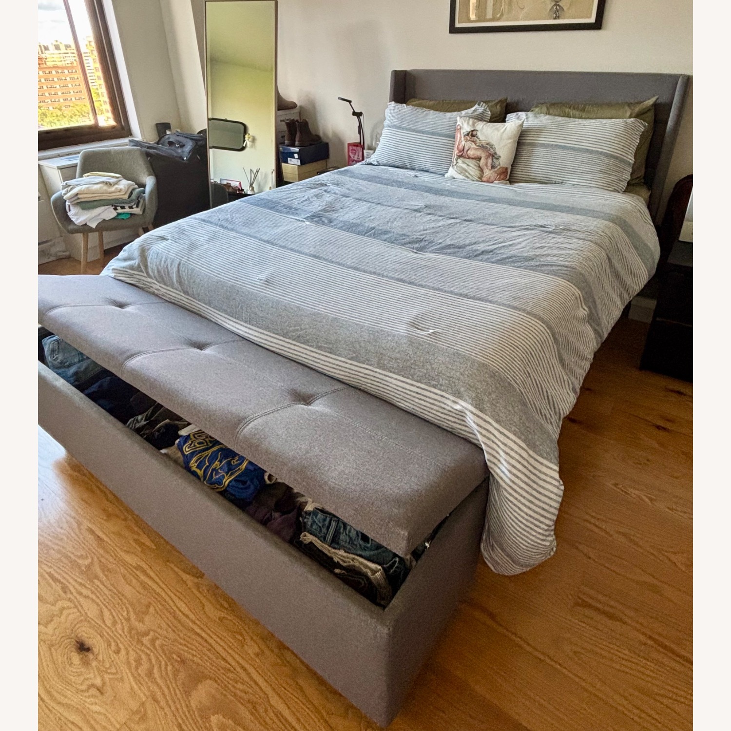 Queen Size Upholstered Bed with Storage Ottoman - image-5