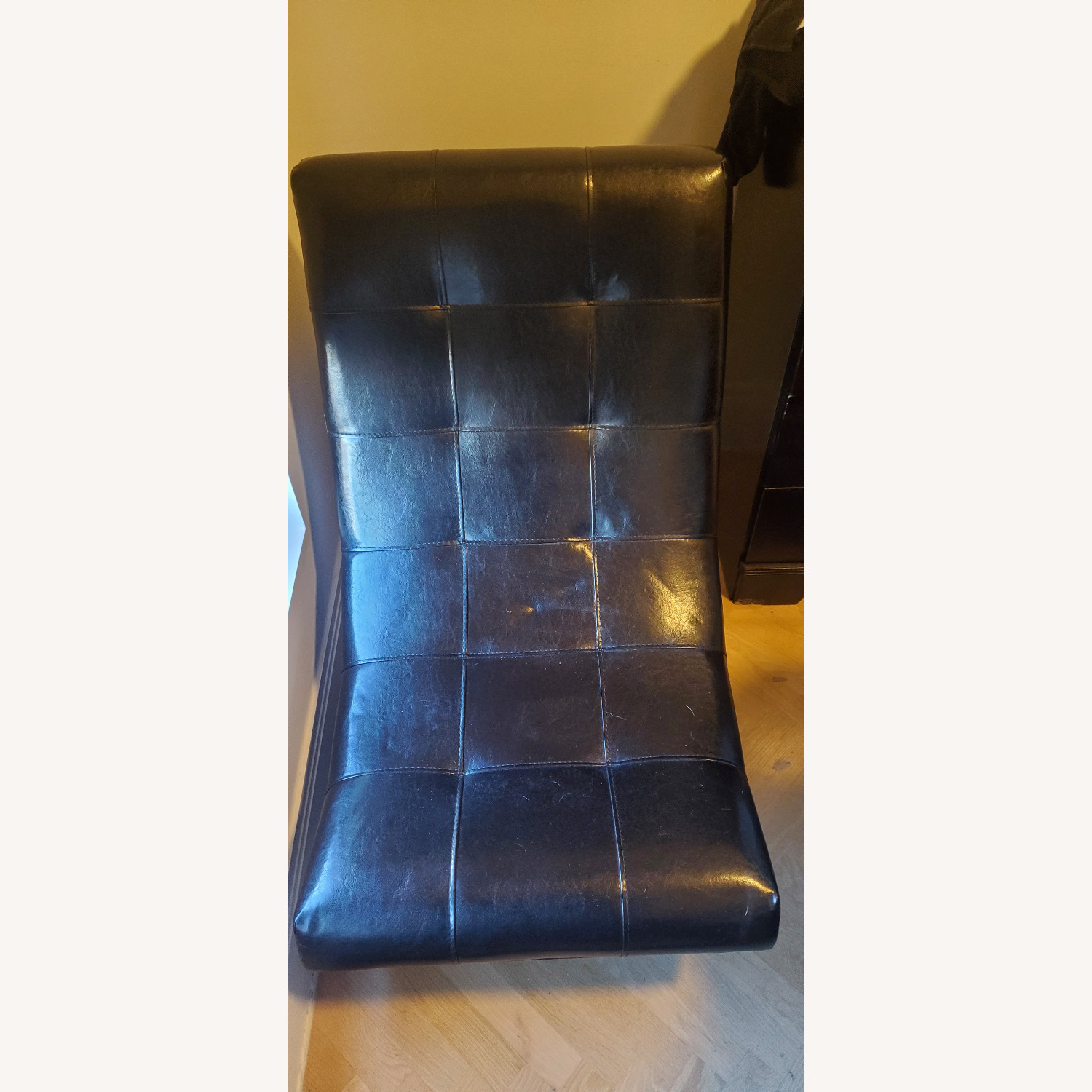 Armless Lounge Swivel Chair - image-1