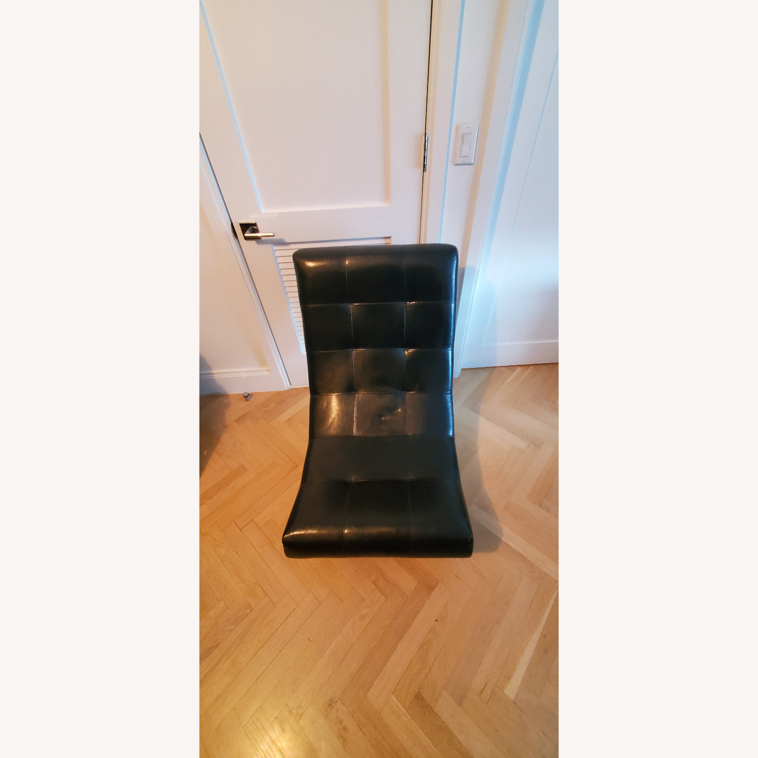 Armless Lounge Swivel Chair - image-4