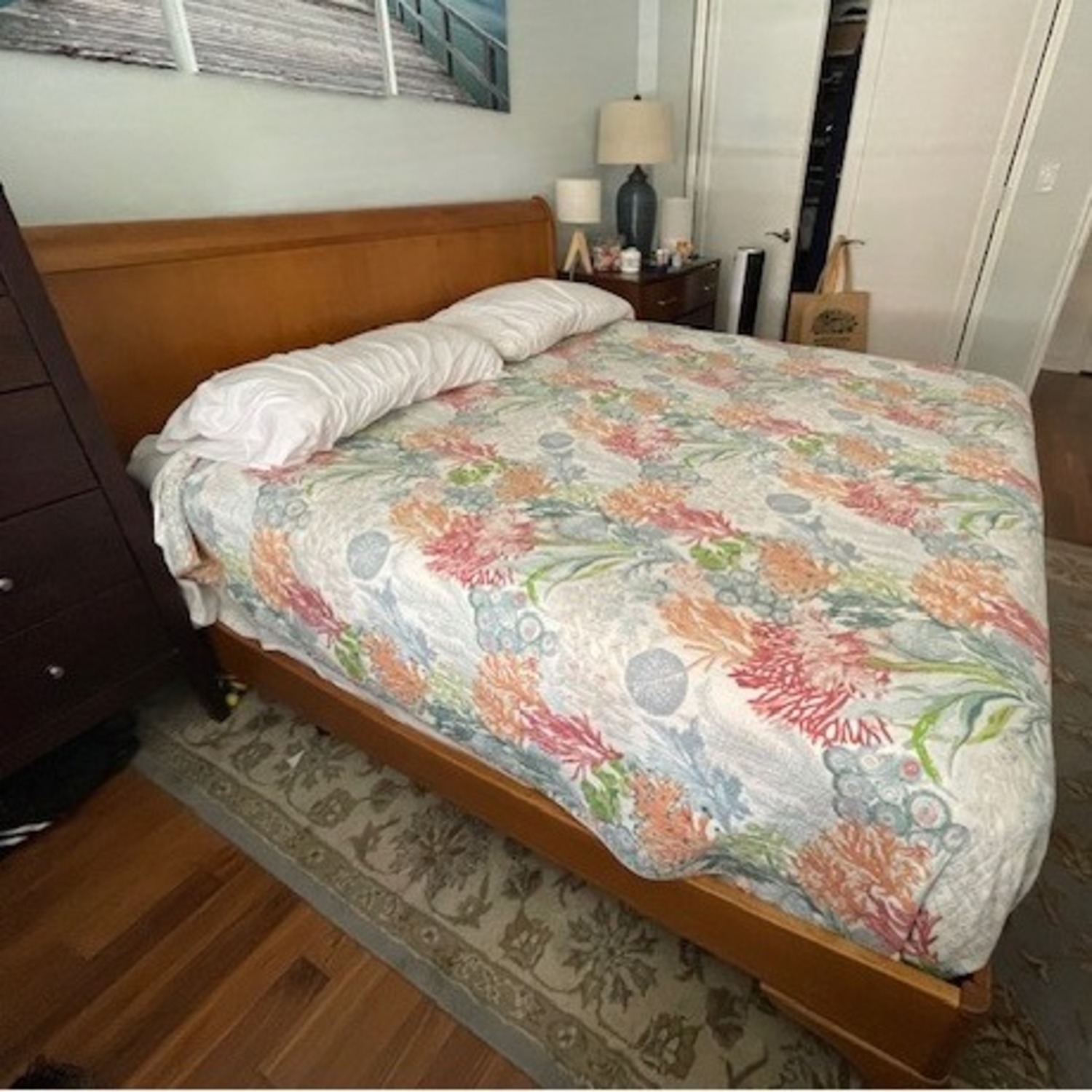 Sleigh Bed Cherry Wood  - image-2