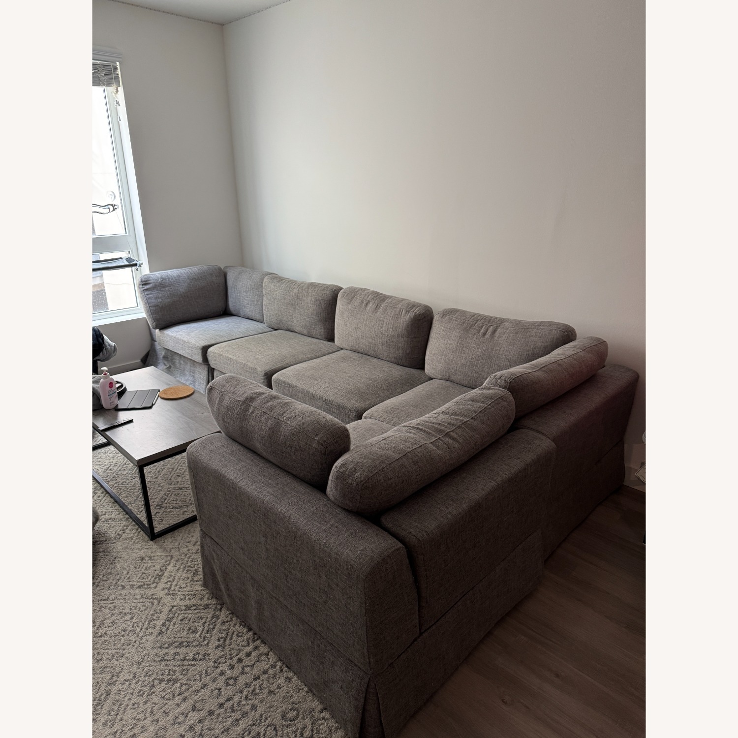 Wade Logan 6 Piece Sectional - image-1