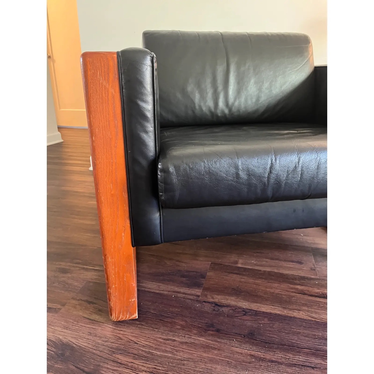 Brayton int. Lounge Leather Armchairs Knoll - image-4