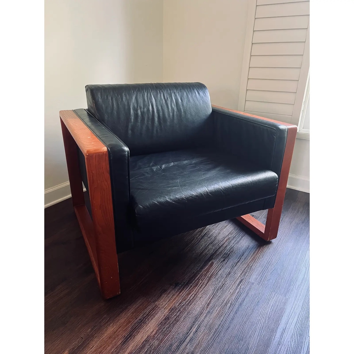 Brayton int. Lounge Leather Armchairs Knoll - image-1