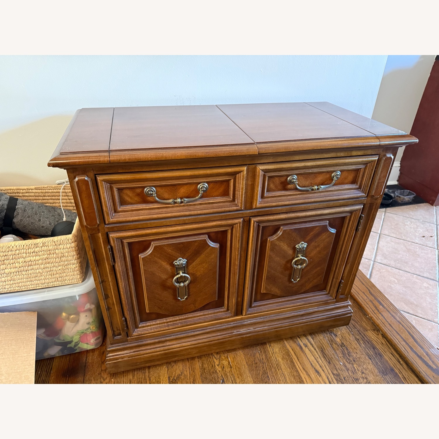 Stanley Expanding Bar Cabinet - image-1