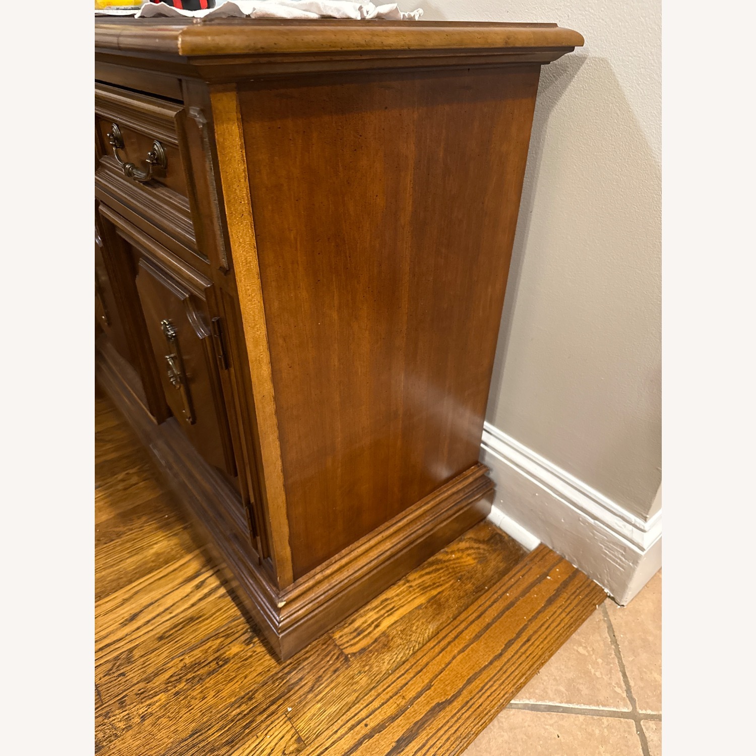 Stanley Expanding Bar Cabinet - image-4