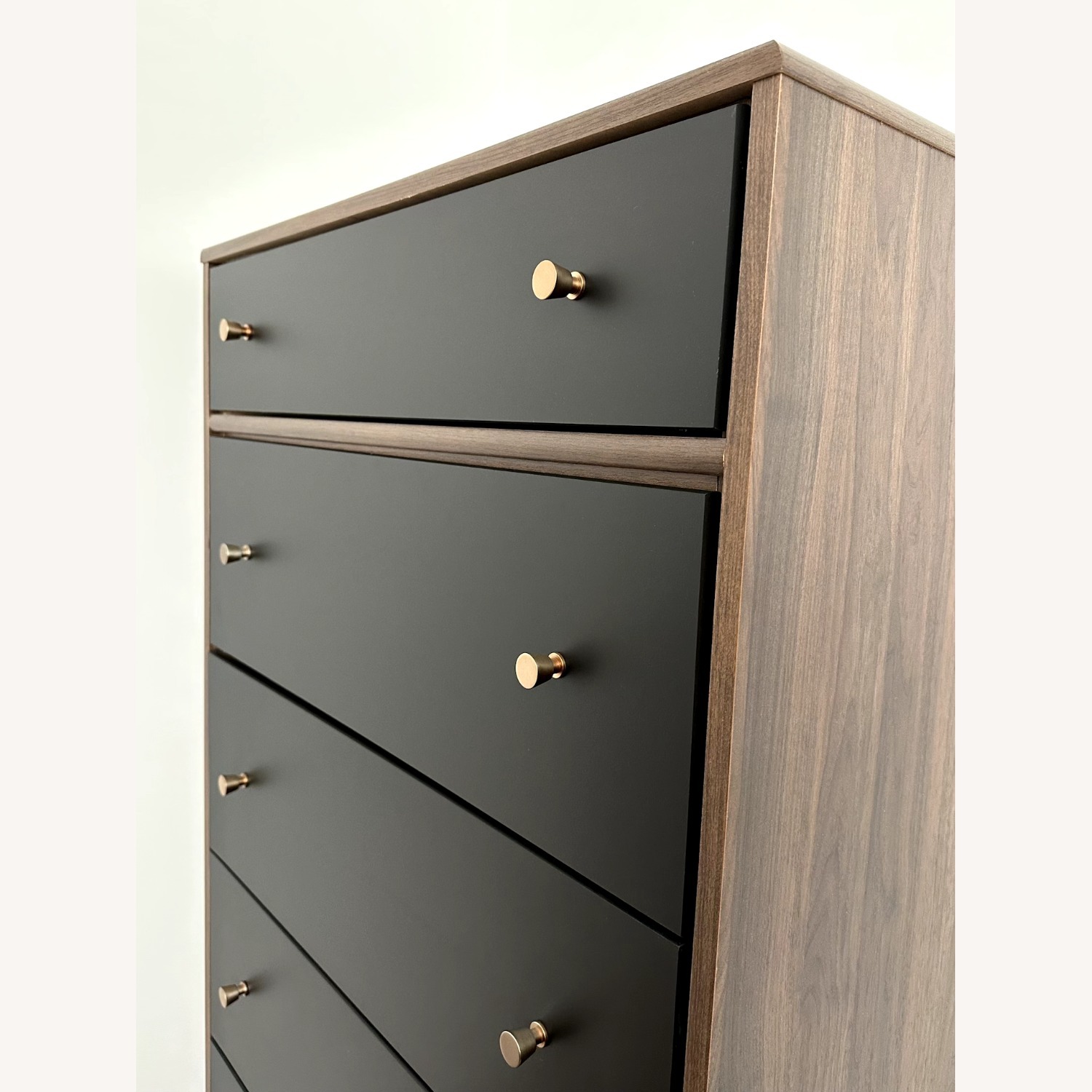 ashley furniture signature design quinden dresser 7 drawer dark brown Ashley Furniture main image 0