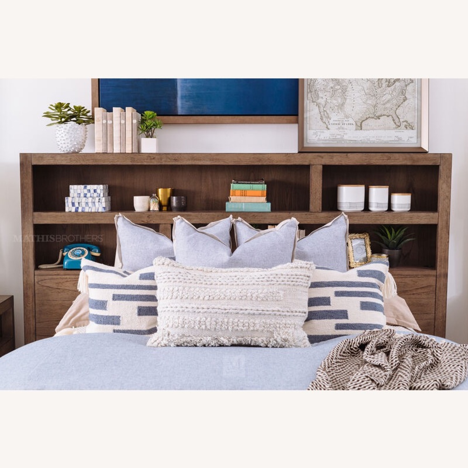 Modern Loft Queen Platform Bed - image-3