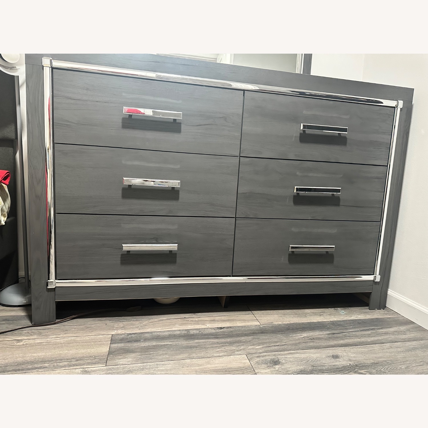 Ashley Lodanna Gray Drsser with Mirror and 6 Shelves  - image-2