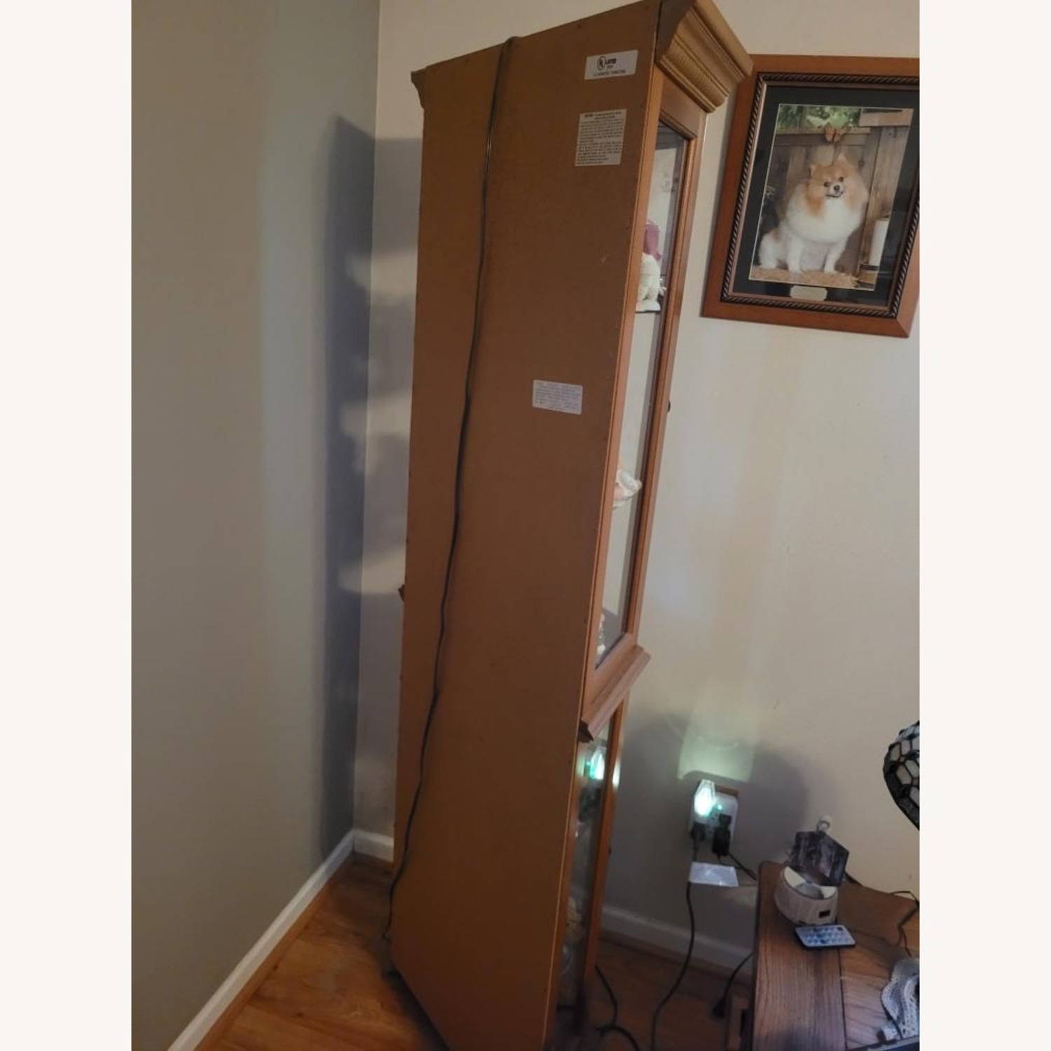 Corner Hutch with Mirror and Light - image-4