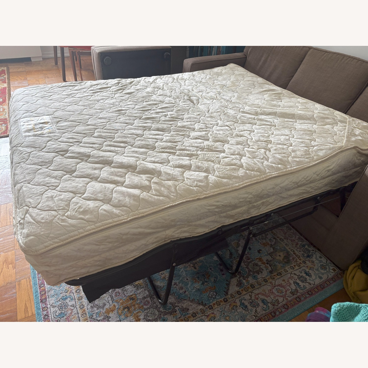 Stylish Sleeper Sofa with Reversible Chaise - image-4