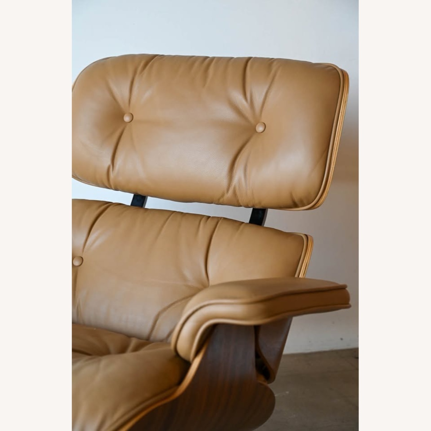 Herman Miller Eames 670/671 Lounge Chair & Ottoman - image-5