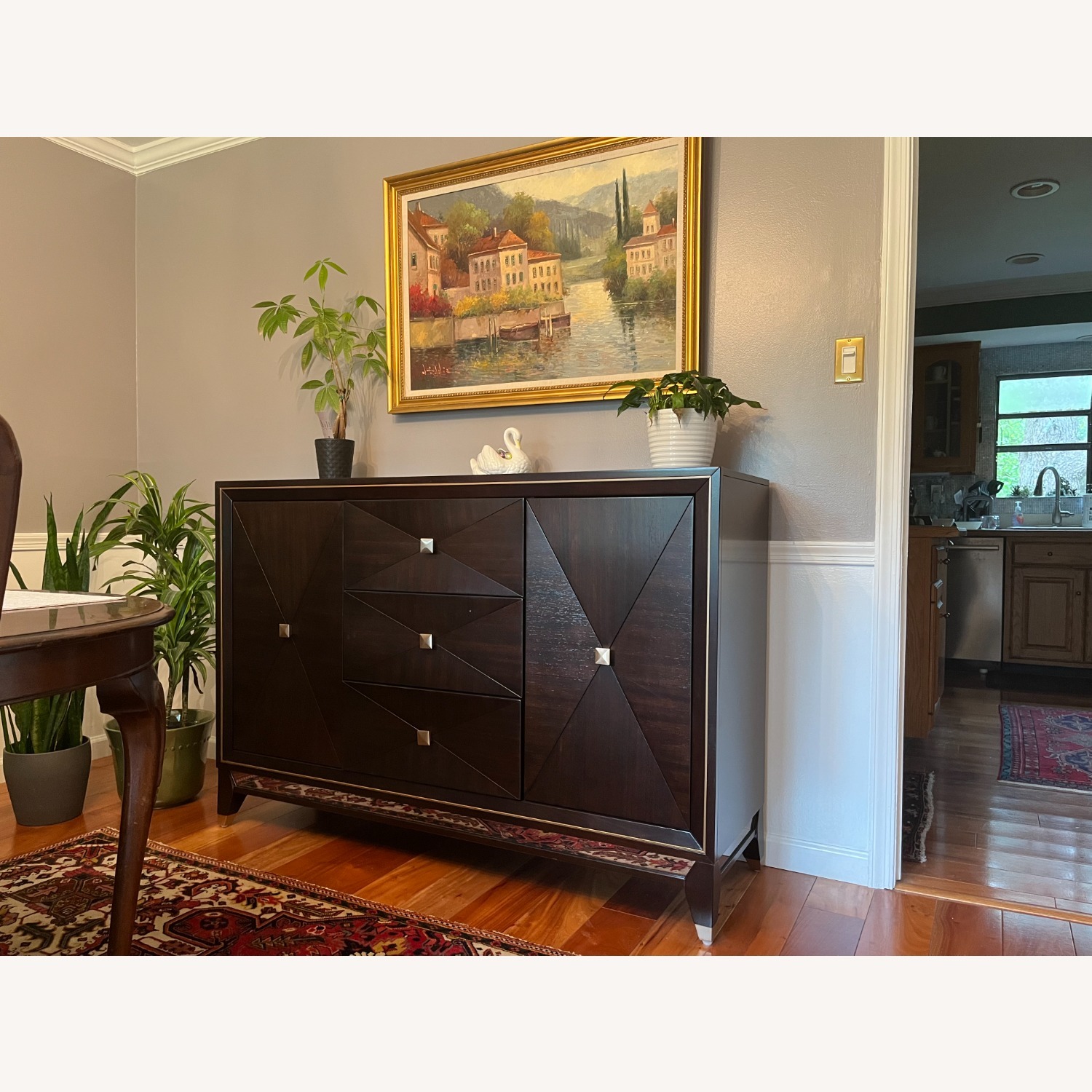 Raymour & Flanagan Callista Server - image-4