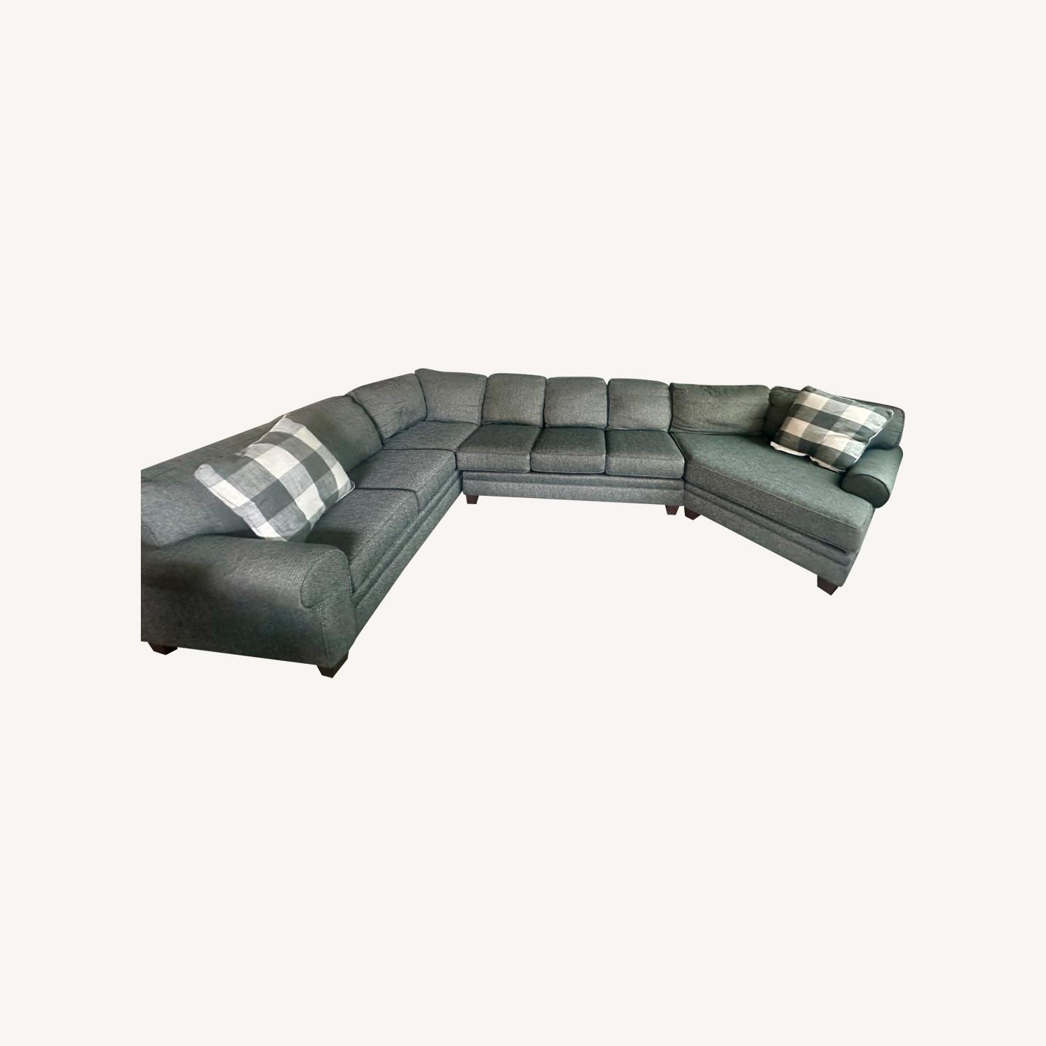 Smith Furniture Wedge End Sectional - image-0