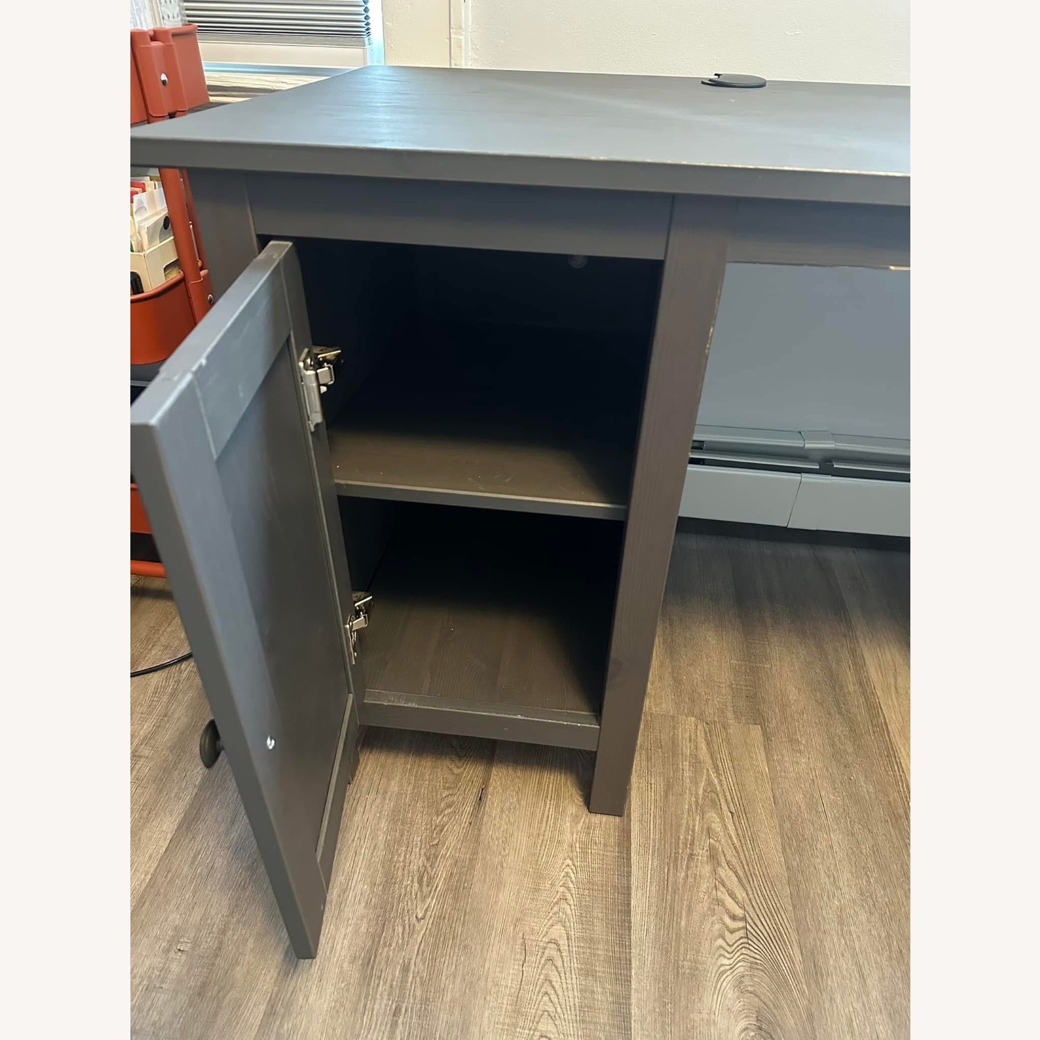 ⛽【USED】IKEA HEMNES ヘムネス サイドテーブル/希少グレー Ikea Hemnes Side Table - AptDeco