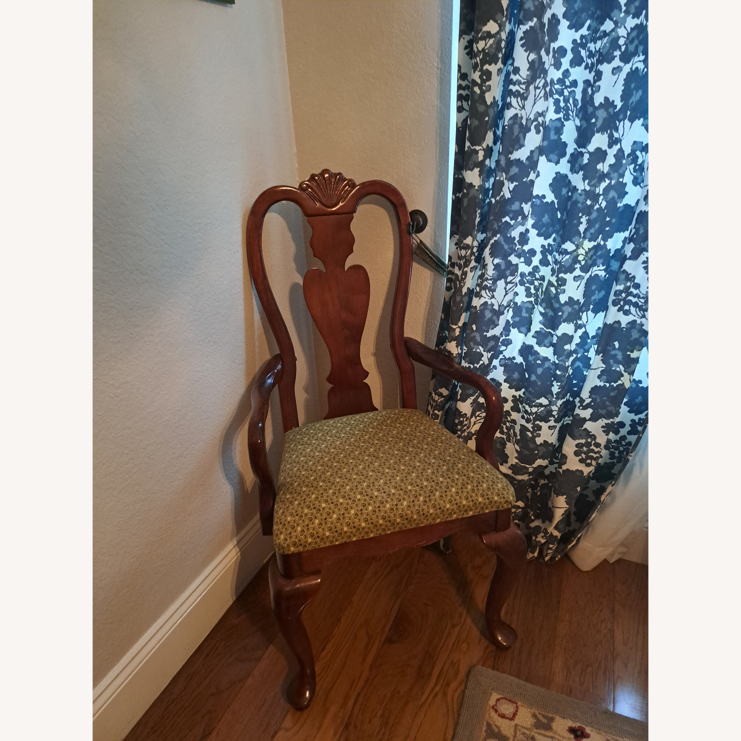 Large Dining Table with 8 Chairs - image-4