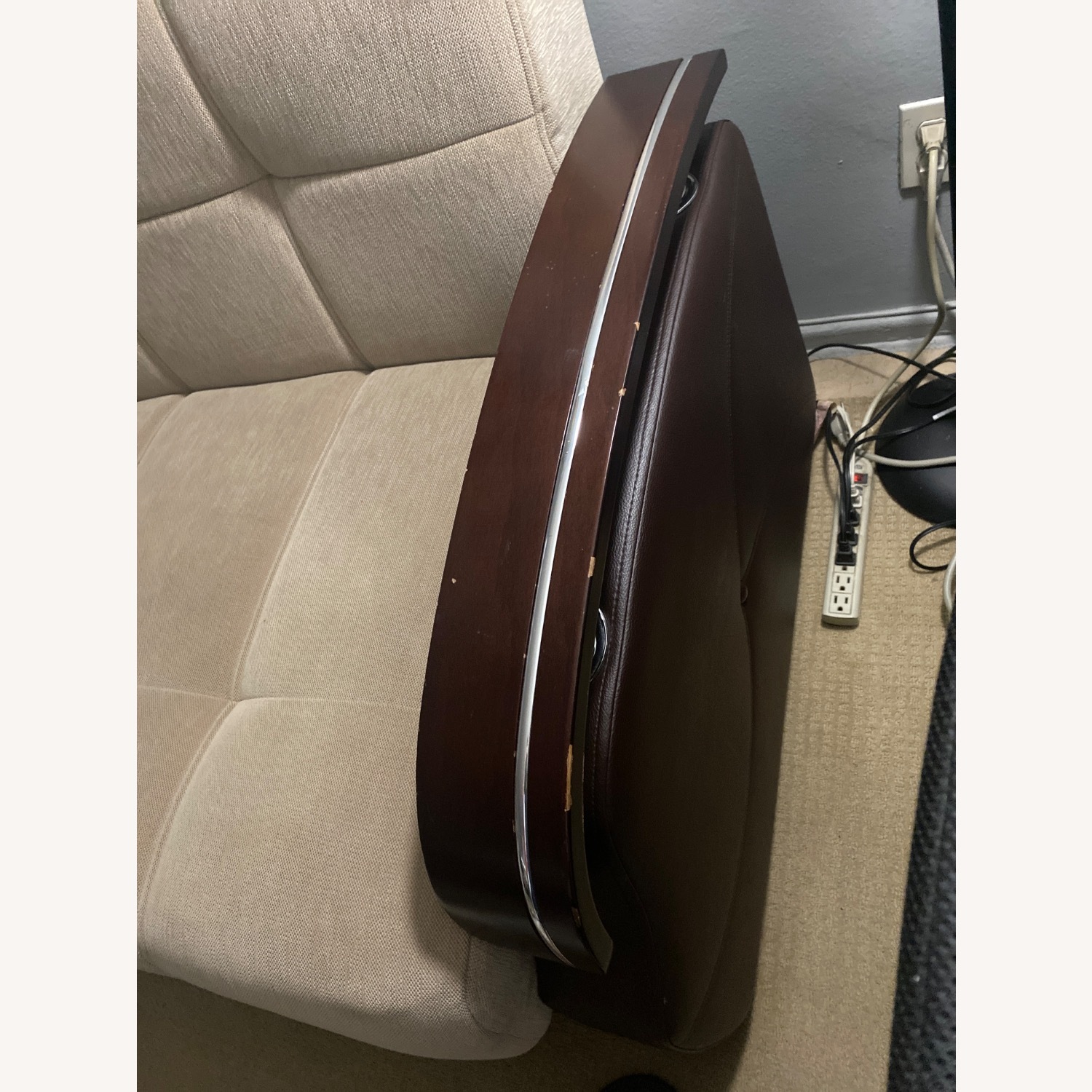 Sofa it opens up to Small Bed - image-4