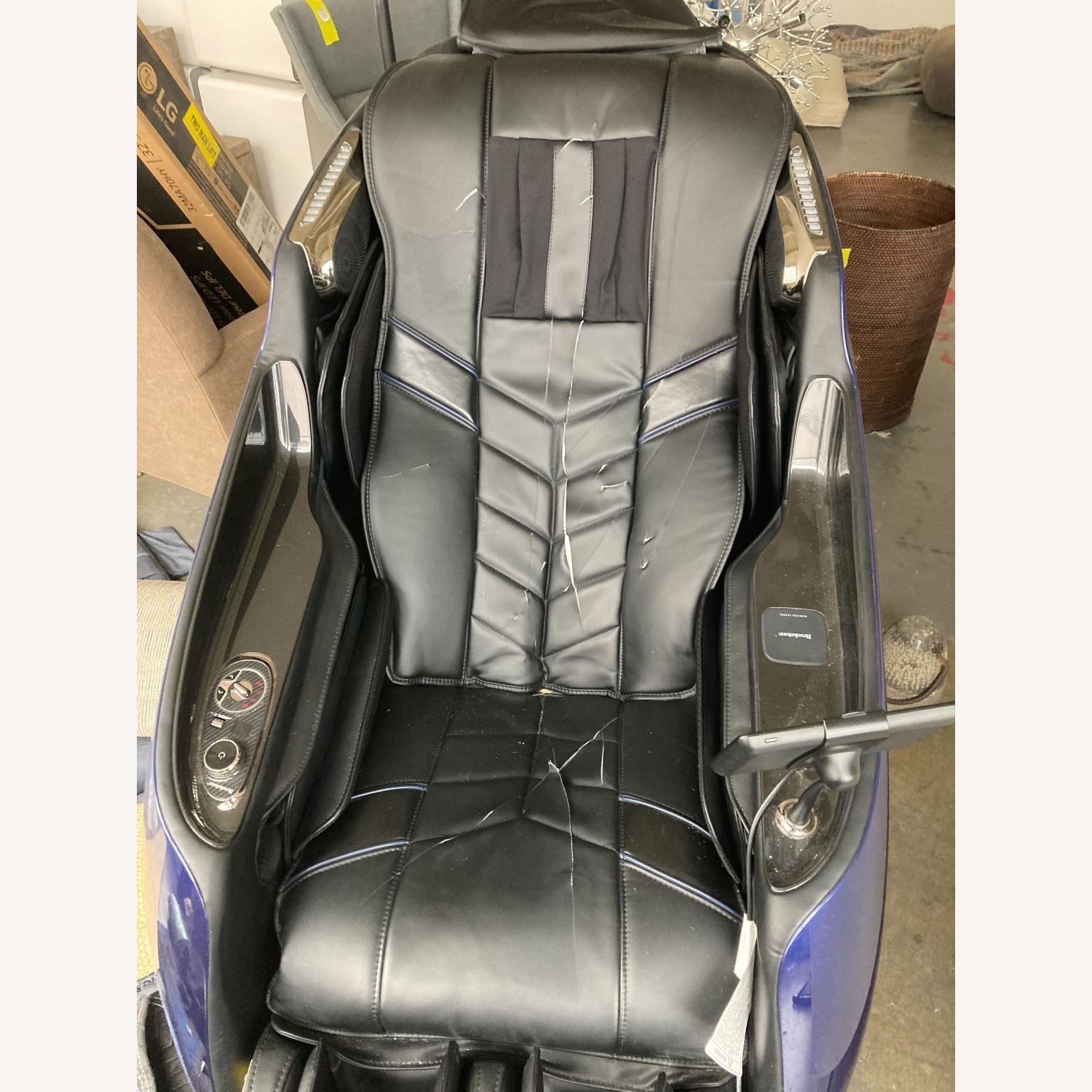 Brookstone Mach IX Massage Chair - image-8