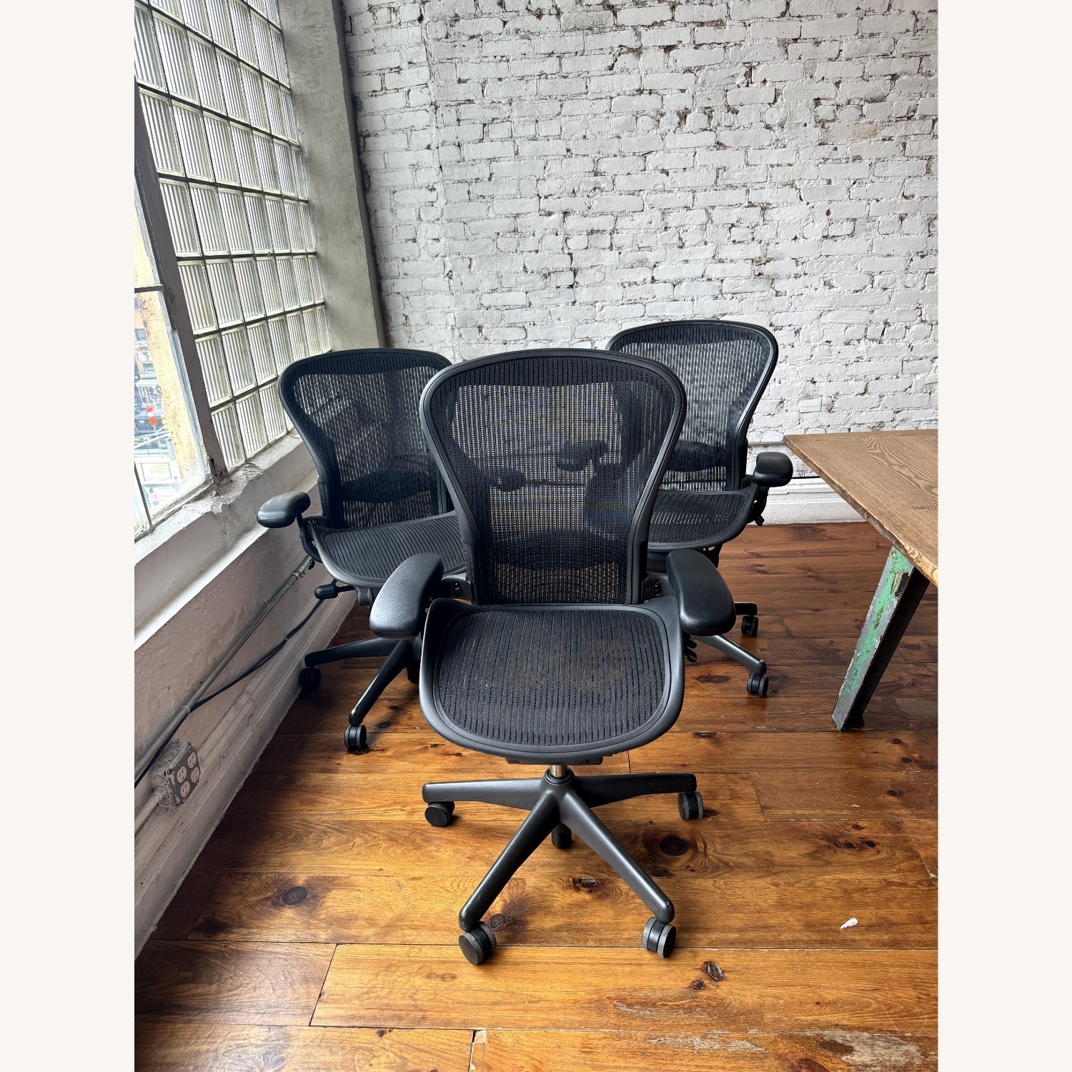 Herman Miller Aeron Office Chair - image-3
