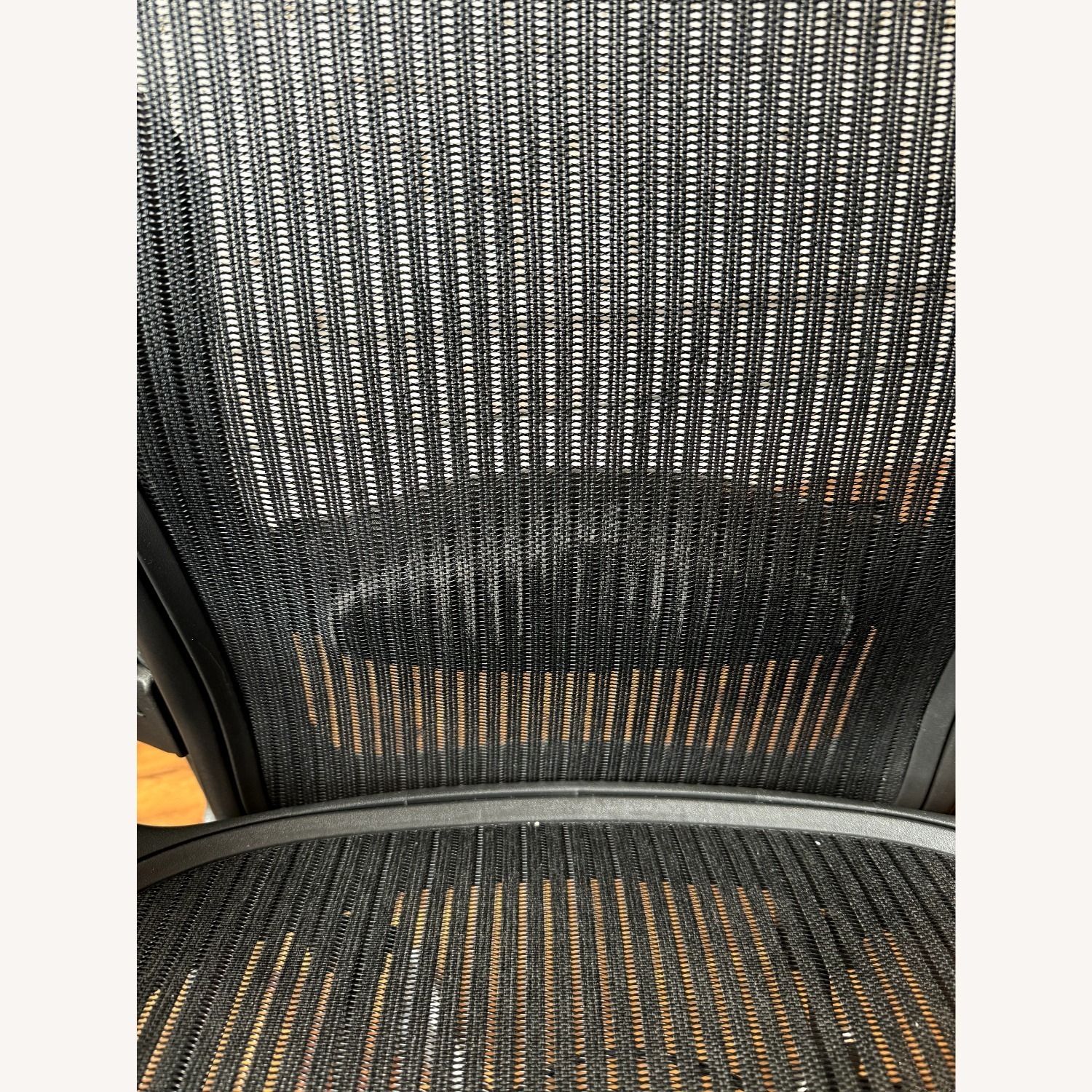 Herman Miller Aeron Office Chair - image-5